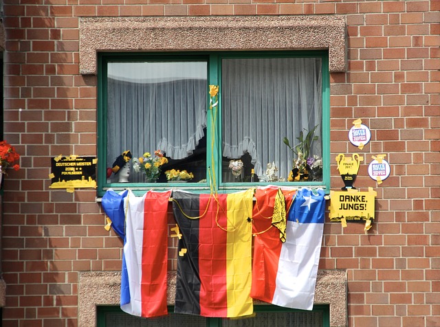 足球市场中 足球市场中